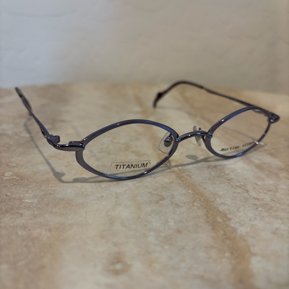 Martine Siton 6576B oval shaped titanium eyeglasses